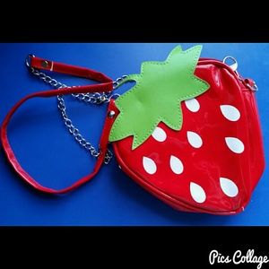 Mini Strawberry Shoulder Purse